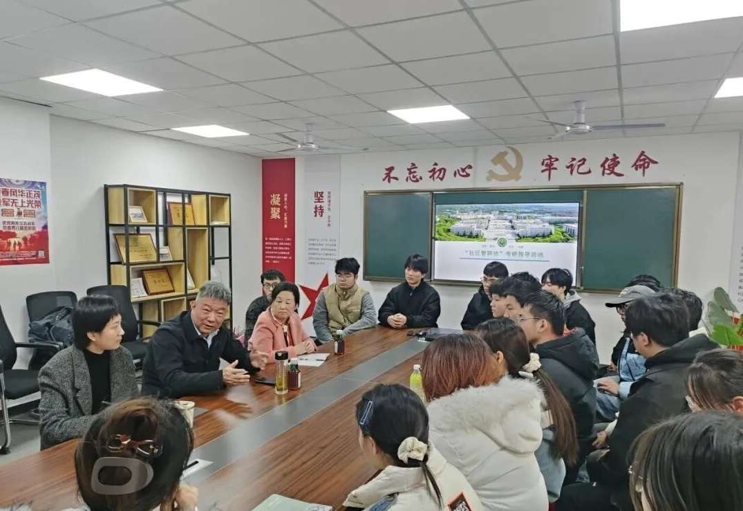 校党委书记来兴平深入能源与矿业工程学院与学生共话考研规划